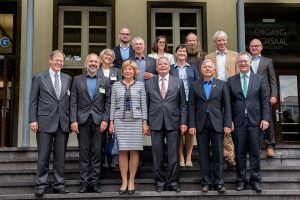 Bundespräsident Gauck besucht gemeinsam mit seiner Lebensgefährtin Daniela Schadt die Kinderklinik des Universitätsklinikums Bonn