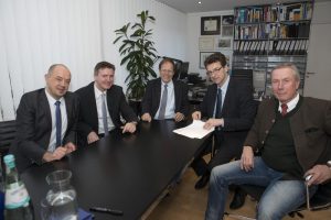 Unterzeichnung Kooperationsvertrag UKB und Malteserkrankenhaus