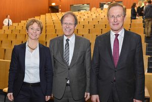 Prof. Alexandra Philipsen, Ärztliche Direktor und Vorstandsvorsitzende Prof. Wolfgang Holzgreve, Prof. Wolfgang Maier
