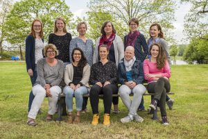 Elf Mitglieder des 14-köpfigen Elternkurs-Teams der Neonatologie am Uni-Klinikum Bonn