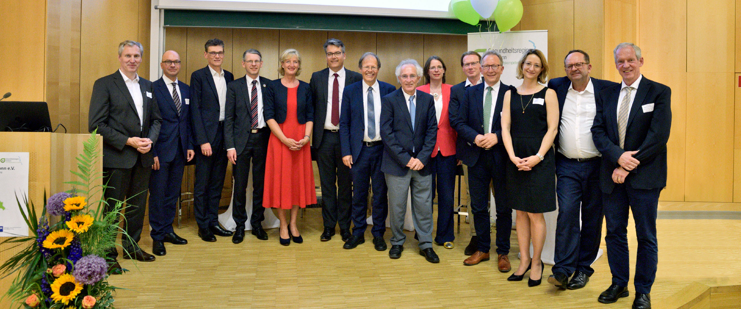 Gruppenbild Gesundheitsregion KölnBonn e. V. feiert zehnjähriges Bestehen