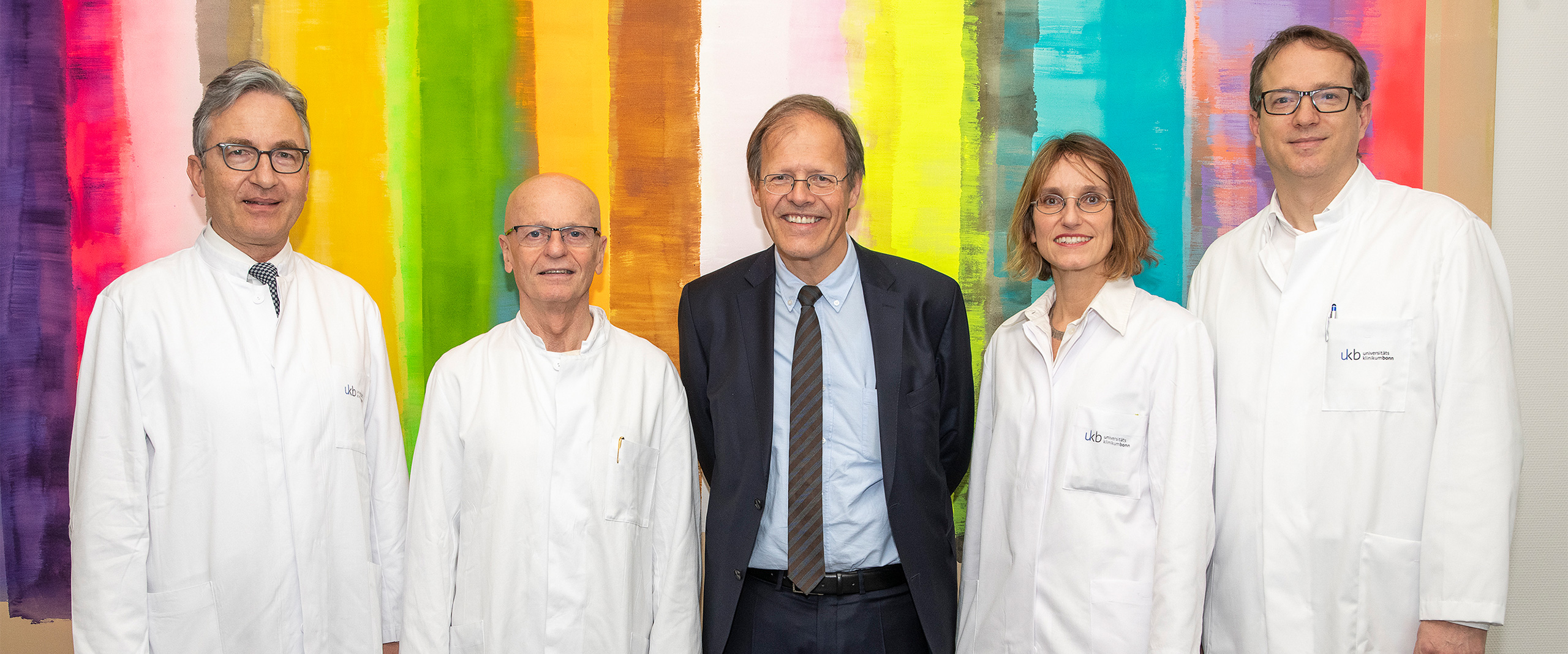 Prof. Frank Holz, Prof. Friedrich Bootz, Prof. Wolfgang Holzgreve, Ärztlicher Direktor und Vorstandsvorsitzender, Prof. Bettina Wabbels und Prof. Franz-Josef Kramer freuen sich über die Gründung des Orbita-Zentrums am Universitätsklinikum Bonn