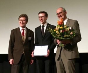 Prof. Gerd Geerling, RWA-Vizepräsident (links), Dr. Maximilian Pfau (Mitte), Prof. Markus Kohlhaas, RWA-Präsident (rechts)