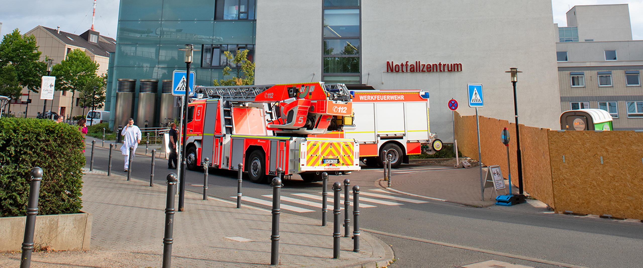 Feuerwehreinsatz in der Umgebung des Notfallzentrums am Universitätsklinikum Bonn