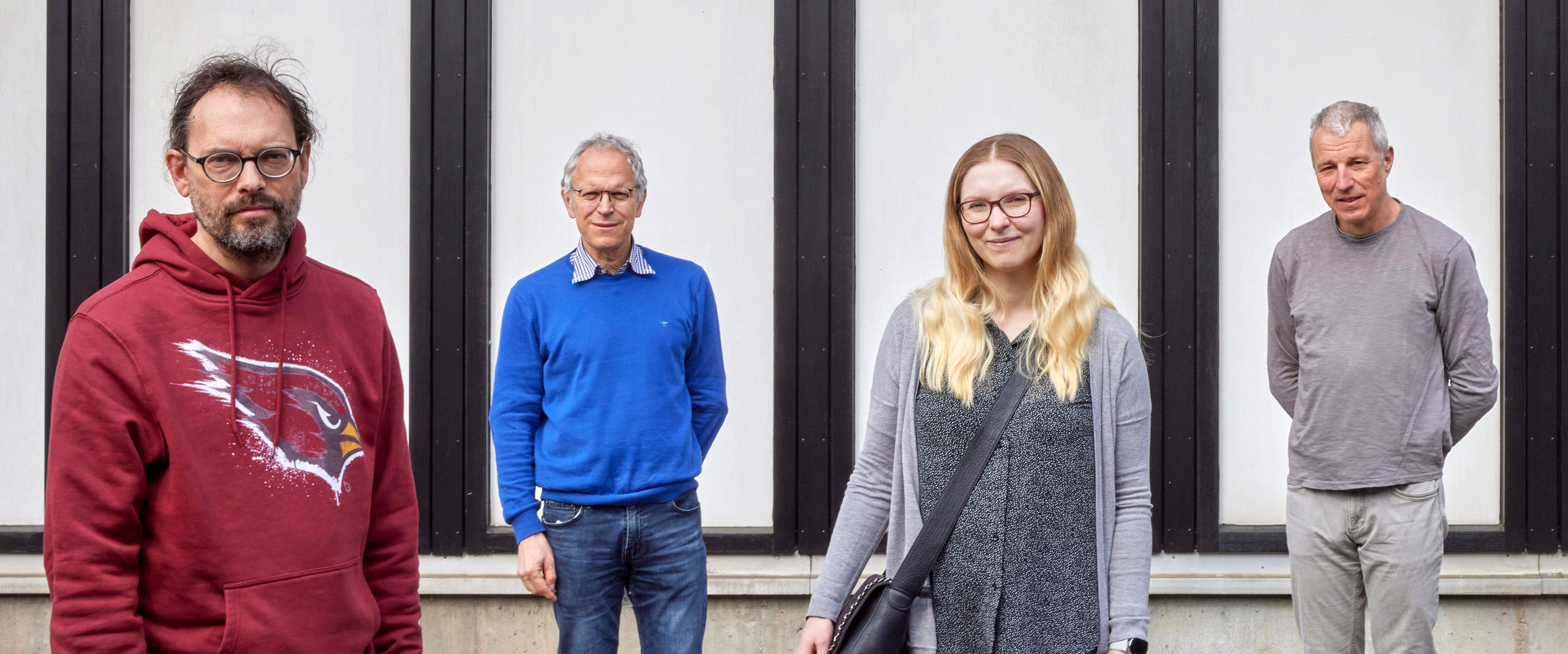 Prof. Dr. Günter Mayer, Prof. Dr. Michael Famulok, Dr. Anna Maria Weber und Dr. Anton Schmitz vom LIMES-Institut der Universität Bonn. Prof. Famulok arbeitet außerdem am Forschungszentrum caesar in Bonn.