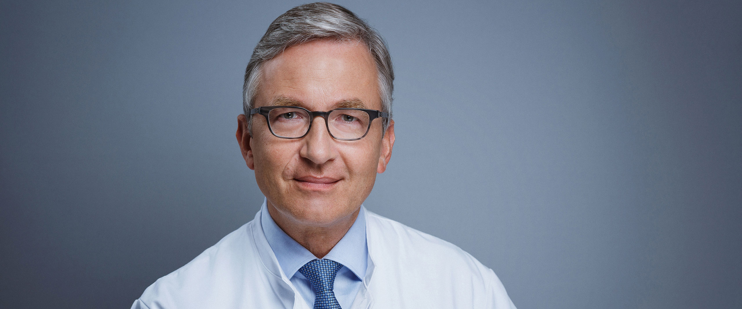 Prof. Frank Holz, Direktor der Universitäts-Augenklinik am UKB, ist international führender Experte für Makuladegeneration.