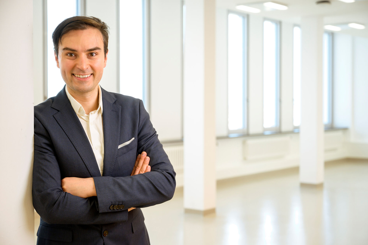 Dr. Dragomir Milovanovic, Forschungsgruppenleiter am Deutschen Zentrum für Neurodegenerative Erkrankungen (DZNE), Standort Berlin.