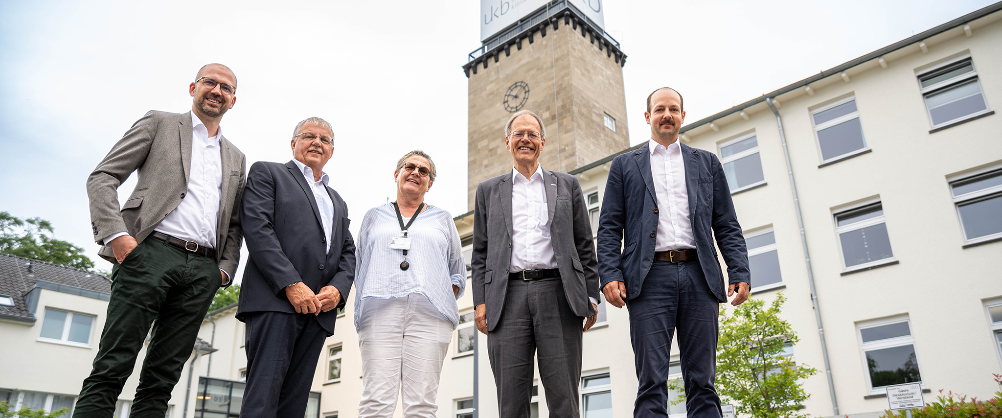 Versorger-Allianz 450 und BonnNetz nehmen ersten 450 MHz-Funkmast in Bonn am Universitätsklinikum in Betrieb
