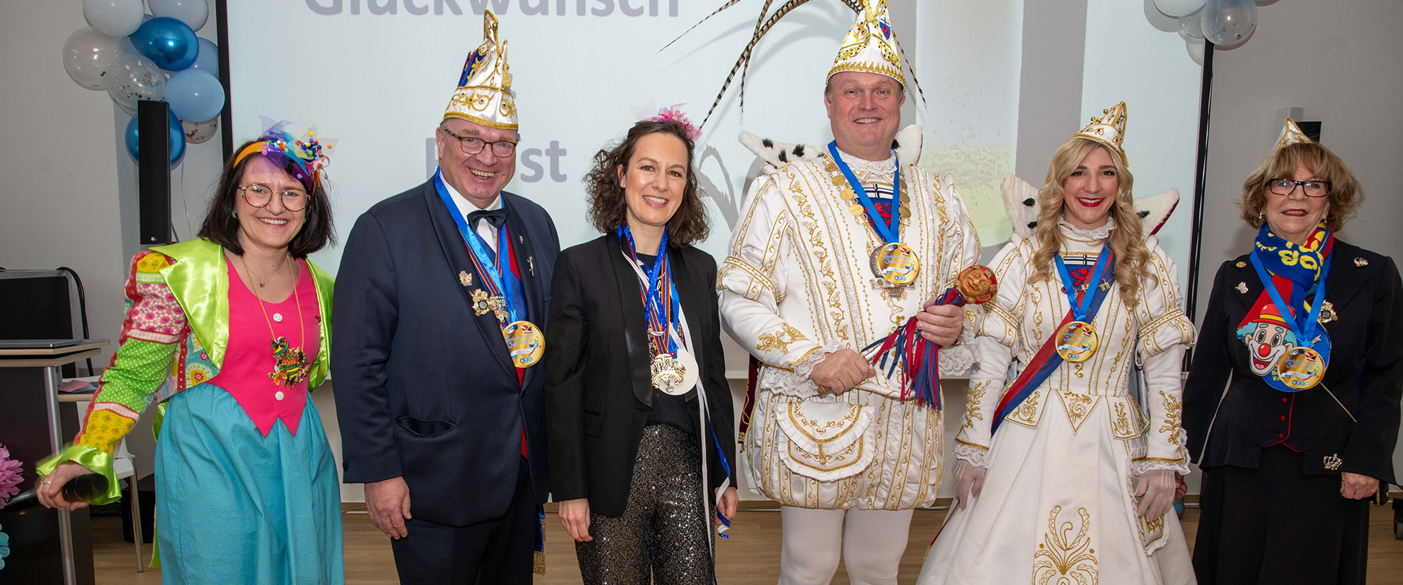 Prinz Cornelius I. und Bonna Carina I. besuchen das Universitätsklinikum Bonn