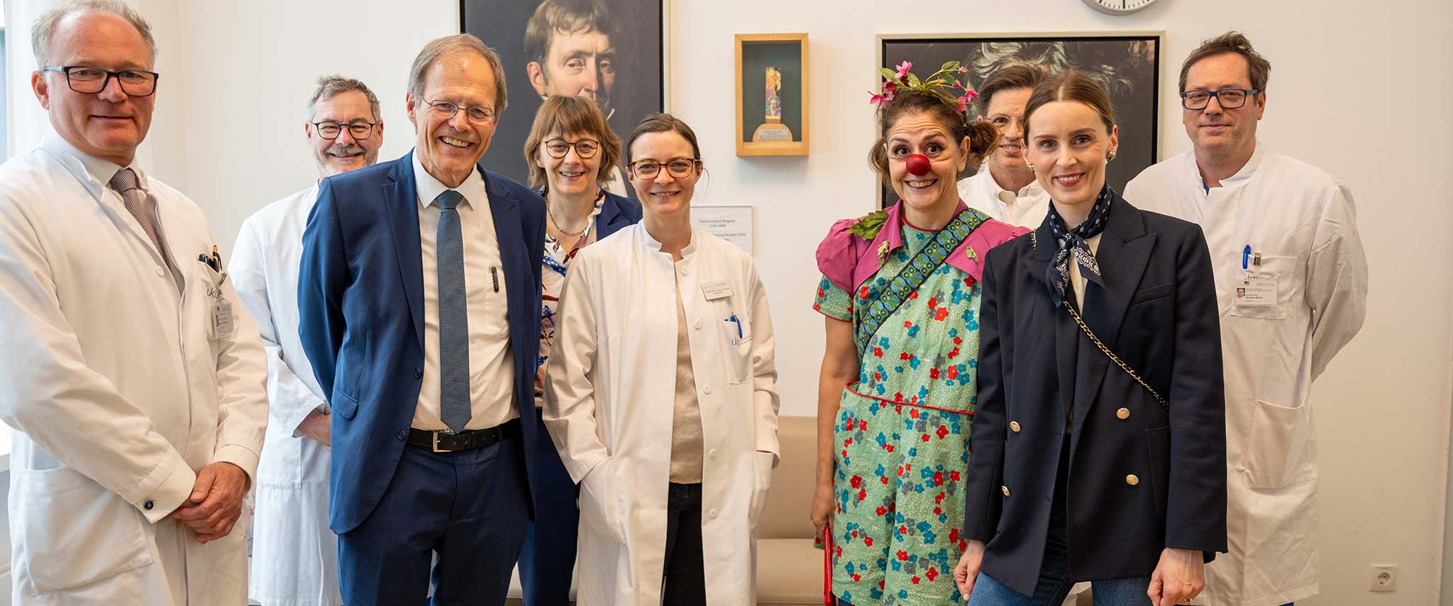 Klinikclowns am UKB spenden Kraft und Zuversicht in der OP-Begleitung