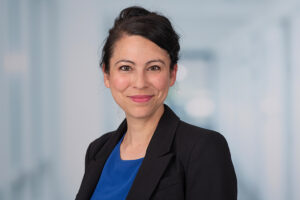 Prof. Nadine Scholten