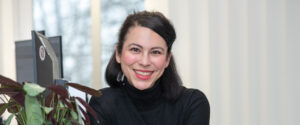 Prof. Nadine Scholten, Forscherin im Bereich Stillförderung am UKB, gibt wertvolle Tipps für stillende Mütter.