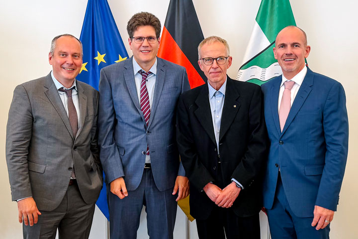 Prof. Dr. Bernd Weber, Prof. Dr. Michael Hölzel, Prof. Dr. Jürgen Bajorath und Prof. Dr. Uwe Reuter